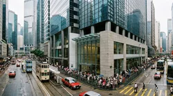 2026港卡变天！中银门槛疯涨，渣打躺平，汇丰太狠！内地人开户选谁不踩坑